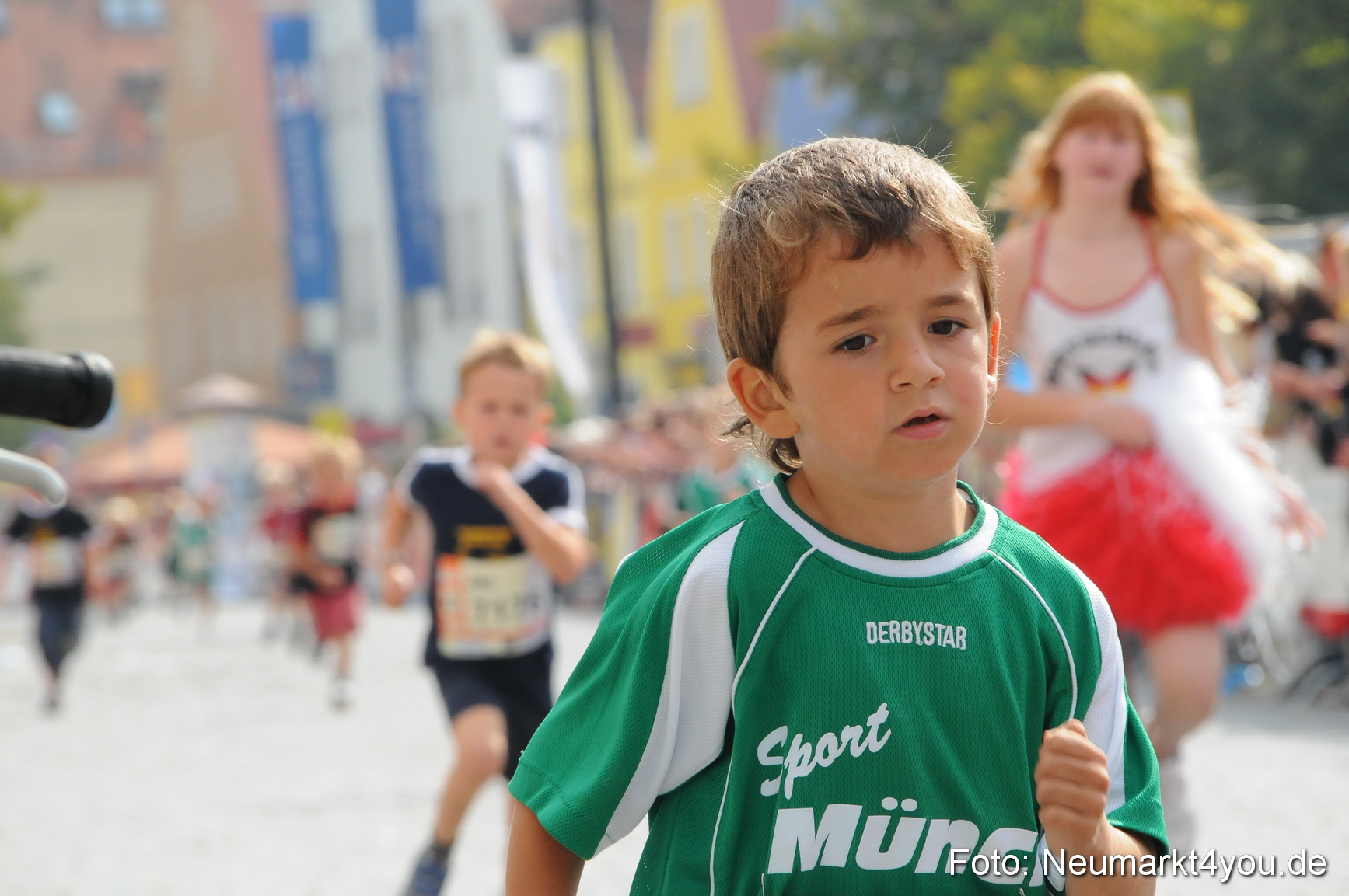 0027 Stadtlauf Neumarkt Bambinilaeufe 200909